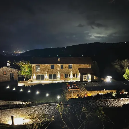 Villa Design-villa Mit Salzwasserpool In Toller Lage