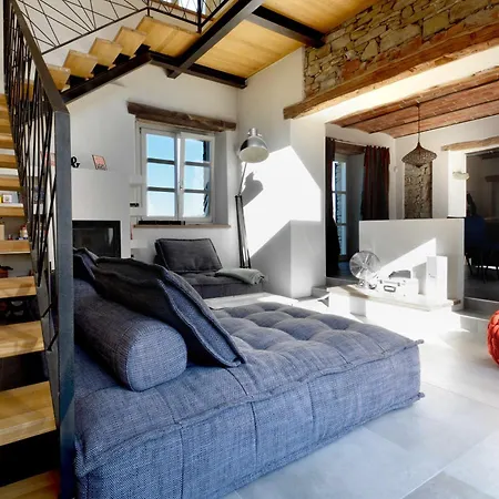 Design-villa Mit Salzwasserpool In Toller Lage * Monastero Bormida