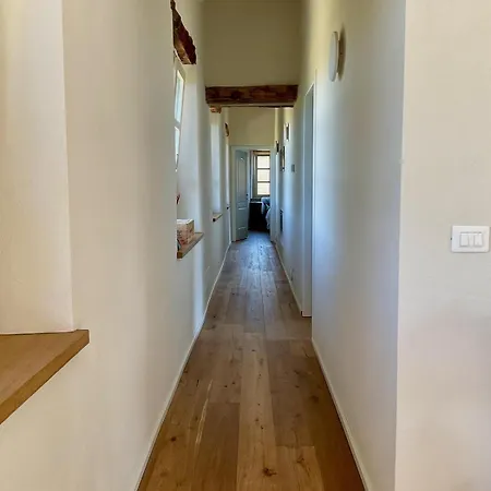 Design-villa Mit Salzwasserpool In Toller Lage *