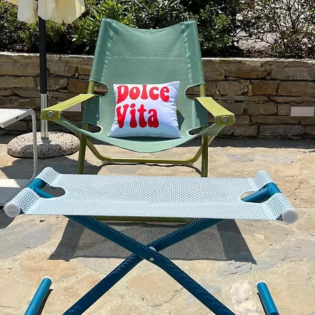 Design-villa Mit Salzwasserpool In Toller Lage